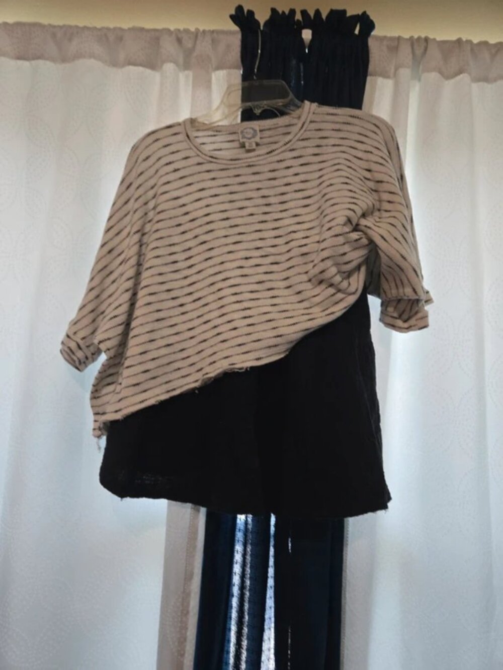 Cute black aerie skirt size S paired with a black & white striped crop top size